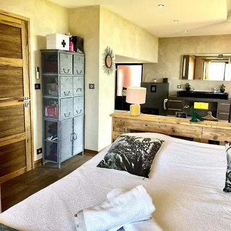 VILLA SUNSET VI4236 By Riviera Holiday Homes Villa Nice